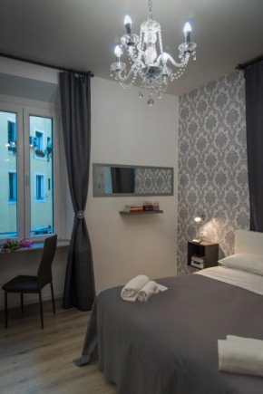  Inside Roma Rooms  Рим